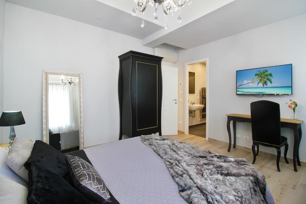 Lucca In Chic - No Ztl - Free Parking - Old City At 10Min By Walk Exterior foto